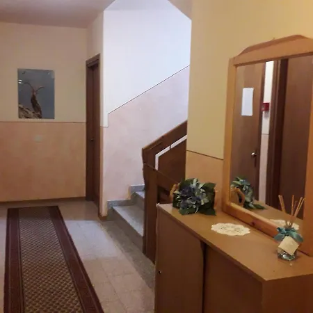 Residence Iris Beb Valdisotto Exterior foto